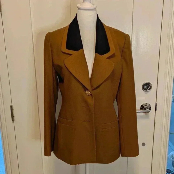 Cache D'Or Jackets & Blazers - Cache D' Or 70/80's Vintage Wool/Cashmere Blend Jacket, Size 8, Brown
